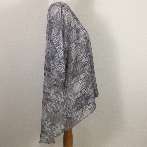 LuLaRoe Lindsay - light and gorgeous - Picture 3 of 7